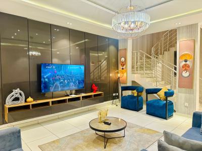 Luxury 4 Bedroom Apartment with Pool, Lekki Phase 1, Lekki, Lagos, Flat / Apartment Short Let