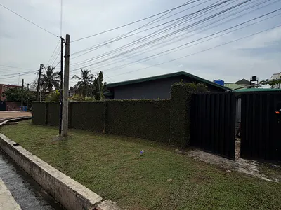 Demolishable on 700SQM Inside a Secured Estate