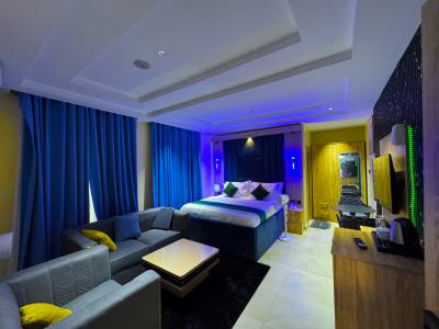Safari Dream Room, Ago Palace, Isolo, Lagos, Flat / Apartment Short Let
