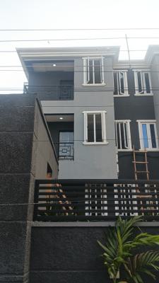 Two Bedroom Apartment Available in a Serene Area, Onike, Onike, Yaba, Lagos, Flat / Apartment for Rent