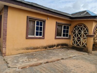 Decent 2 Bedrooms Flat, Big Sitting Room, Big Kitchen, Prepaid Meter, Close to Ayobo, Itele, Ado-odo/ota, Ogun, Flat / Apartment for Rent