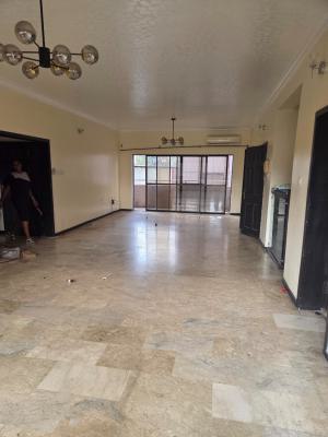 a Service 3 Bedroom Apartment  with a Room Bqwith a Room Bq, Victoria Island (vi), Lagos, Flat / Apartment for Rent