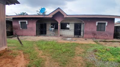 Luxurious 2 Bedroom Apartment Bungalow, Mowe-ofada Road, Mowe Town, Ogun, Semi-detached Bungalow for Sale