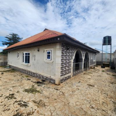 Standard 3 Bedrooms Bungalow, Omi Adio, Ibadan North, Oyo, Detached Bungalow for Sale