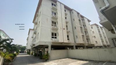 Fully Serviced 2 Bedroom Flat in an Estate, in a Beautiful Estate, Off Admiralty, Lekki Phase 1, Lekki Phase 1, Lekki, Lagos, Flat / Apartment for Sale