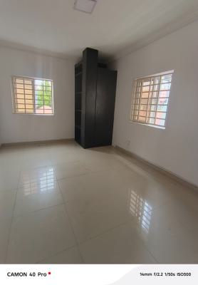 3 Bedroom Flat with Bq in Lekki Phase 1, Off Fola Osibo Street, Lekki Phase 1, Lekki, Lagos, Flat / Apartment for Rent