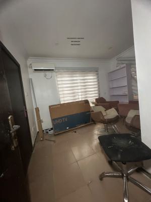 Commercial Space + Toilet/bathroom on Groundfloor, Off Bisola Durosimi Etti Drive, Lekki Phase 1, Lekki Phase 1, Lekki, Lagos, Office Space for Rent