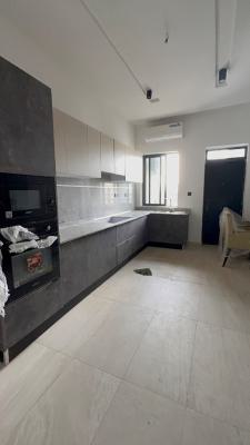 Fully Furnished Luxury 3bedroom Apartments in an Upscale Neighborhood, Guzape, Guzape District, Abuja, Flat / Apartment for Sale