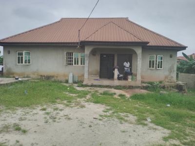 4 Bedroom Bungalow, Awobo Estate Opposite Igbogbo Park, Igbogbo, Ikorodu, Lagos, Detached Bungalow for Sale