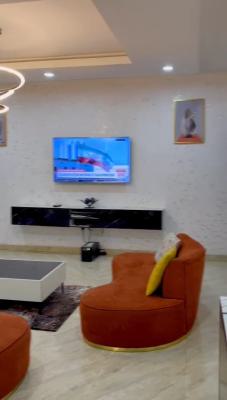 2 Bedroom Apartment, (right), Lekki Phase 1, Lekki, Lagos, Flat / Apartment Short Let