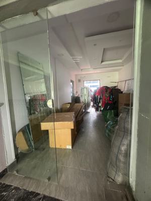 Cute Commercial Space on a Busy Road, Lekki Phase 1, Lekki, Lagos, Shop for Rent