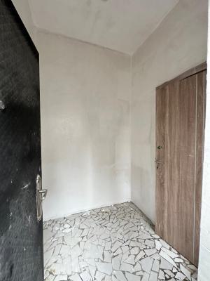 Spacious Boys Quarter in a Safe and Secure Environment, Orchid Road, Royal Pine Estate, Lekki, Lagos, Self Contain (single Rooms) for Rent