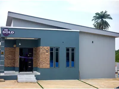 Luxury Three-Bedroom Fully Detached Bungalow with Excellent Facilities — Pelican Ecostay Apartment Masa Kobape, Abeokuta North, Ogun