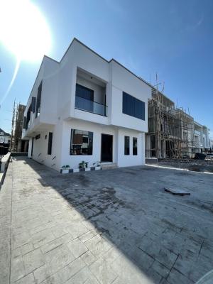 5bedroom Detached House with Pool, Lekki, Lagos, Detached Duplex for Sale