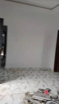 Lovely 2 Bedroom Flat, Off Aguda, Surulere, Lagos, Flat / Apartment for Rent