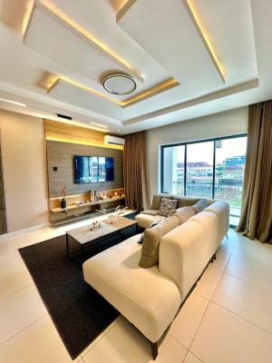 3-bedroom Waterfront Apartment with Snooker, Table Tennis, and Ps5 *av, Lekki Phase 1, Lekki, Lagos, Flat / Apartment Short Let