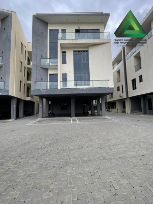 2 Bedroom Penthouse with Bq, Swimming Pool, Gym, Elevator, Lekki Phase 1, Lekki, Lagos, Flat / Apartment for Sale