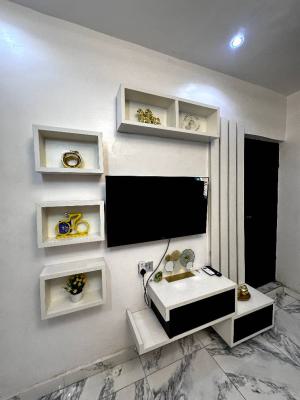 Luxury and a Cozy 1 Bedroom Apartment, Yaba, Lagos, Flat / Apartment Short Let