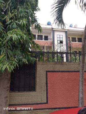 Well Spacious 3 Bedroom Flat on The 2nd Floor, Wuse 2, Abuja, Flat / Apartment for Rent