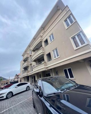Serviced 3-bedroom Penthouse with Bq, Lekki Phase 1, Lekki, Lagos, Flat / Apartment for Rent