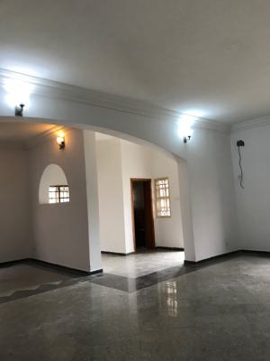 Newly Renovated 4 Bedroom Semi Detached with 2 Rooms Bq @lekki Phase 1, Off Admiralty Way, Lekki Phase 1, Lekki, Lagos, Semi-detached Duplex for Rent