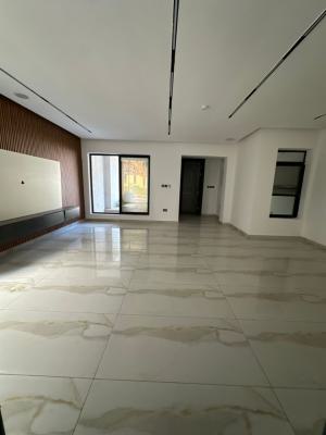 Luxurious 4 Bedrooms Terrace, Guzape District, Abuja, Terraced Duplex for Sale