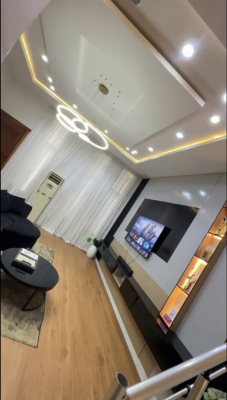 Nicely Furnished 4 Bedroom Apartment, Osapa, Lekki, Lagos, Flat / Apartment Short Let