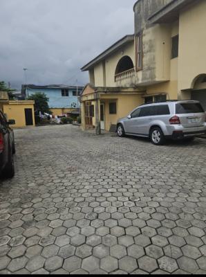 Spacious 4 Bedrom Flat (upstairs), Lovely Environment Inside Omole Phase 2 Estate Ikeja, Omole Phase 2, Ikeja, Lagos, Flat / Apartment for Rent