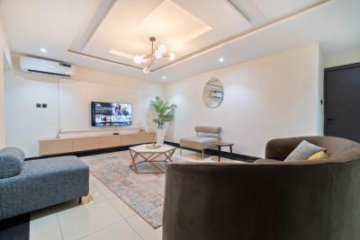 Nicely Furnished 2 Bedrooms Apartment, Lekki Phase 1, Lekki, Lagos, Flat / Apartment Short Let
