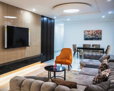 Nicely Furnished 2 Bedrooms Apartment, Parkview, Ikoyi, Lagos, Flat / Apartment Short Let