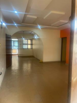 3 Bedroom Flat Upstairs, Magodo Isheri, Magodo, Lagos, Flat / Apartment for Rent