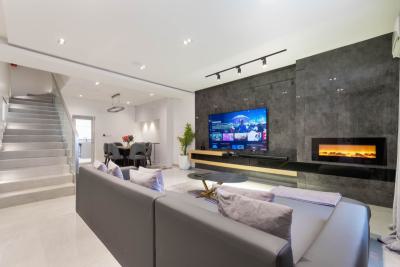 Luxurious 4 Bedroom Villa with 2 Livingroom and Private Chef, Bayview Estate, Ikate, Lekki, Lagos, Flat / Apartment Short Let