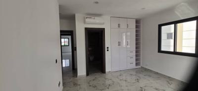Luxury 4-bedroom Service Apartment on a Middle Floor and Top Floor, Banana Island Road, Ikoyi, Lagos, Flat / Apartment for Rent