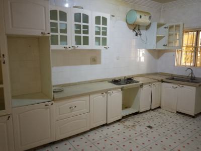 Serviced with Central Generator, Three Bedrooms Flat, Katampe (main), Katampe, Abuja, Flat / Apartment for Rent