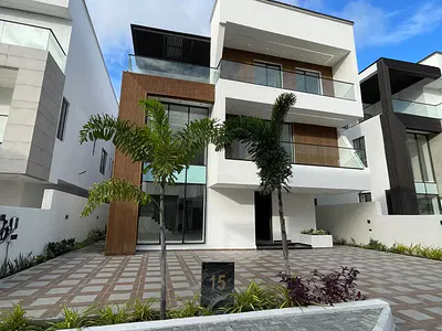 5 Bedroom Fully Detached Duplex — Lekki, Lagos