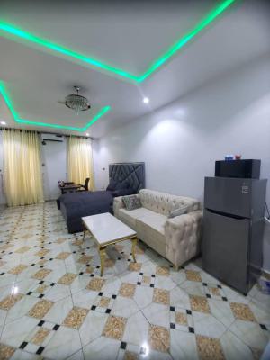 Spacious Furnished Master Bedroom Serviced, Royal Pine Estate, Orchid Road, Eleganza Bustop, Lekki, Lagos, Lekki Phase 2, Lekki, Lagos, Self Contain (single Rooms) for Rent