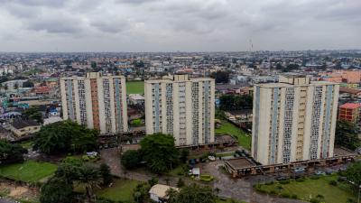 Spacious 3 Bedroom Apartment on The 11th Floor, Eric Moore Towers, Eric Moore Road, Eric Moore, Surulere, Lagos, Flat / Apartment for Sale