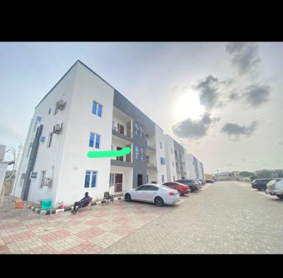 Well Maintained 2 Bedroom Flat, Abraham Adesanya, Sangotedo, Ajah, Lagos, Flat / Apartment for Rent