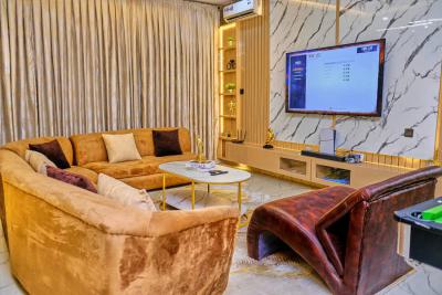 Nicely Furnished 3 Bedroom Apartment, Ajah, Lagos, Flat / Apartment Short Let