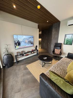 Cozy Waterfront 1bedroom Apartment in Ikoyi, Ikoyi ,lagos ,nigeria, Ikoyi, Lagos, Mini Flat (room and Parlour) Short Let
