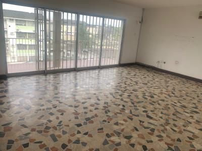 Well Maintained 3 Bedrooms Flat, Ikeja Gra, Ikeja, Lagos, Flat / Apartment for Rent