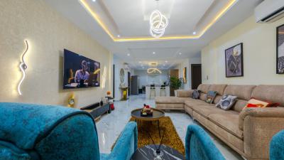 Nicely Furnished 2 Bedroom Apartment, Osapa, Lekki, Lagos, Flat / Apartment Short Let