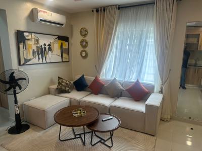 Upscale and Deluxe 2bedroom Apartment, Olu Akinbola Avenue, Igbo Efon, Lekki, Lagos, Flat / Apartment Short Let