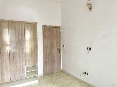 Beautiful Well Structured Room in a Duplex Shared Apartment, Orchid Road, Lekki, Lagos, Self Contain (single Rooms) for Rent