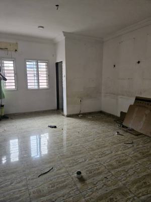 Very Sharp and Spacious 3bed  in Olowora, Olowora, Olowora, Magodo, Lagos, Flat / Apartment for Rent