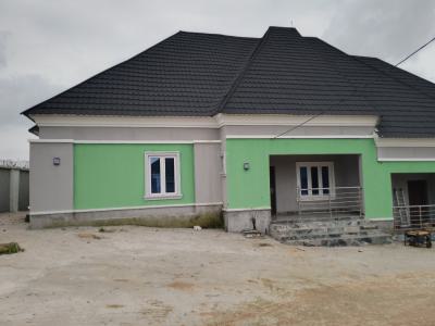 Luxury Two Bedroom Apartment, Around Nnpc Filling Station, Ushafa, Bwari, Abuja, Flat / Apartment for Rent