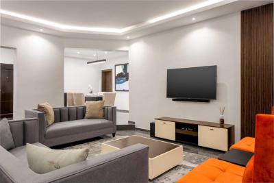 4 Bedroom Furnished Residence, Off Wole Olateju Crescent, Lekki Phase 1, Lekki, Lagos, Flat / Apartment for Rent