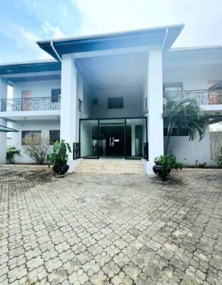 Commercial 6-bedroom Detached Duplex, Lekki Phase 1, Lekki, Lagos, Restaurant / Bar for Rent