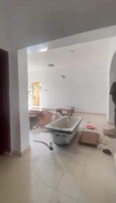 Newly Renovated 3bed Flat Victory Park Osapa, Victory Park, Osapa, Lekki, Lagos, Flat / Apartment for Rent