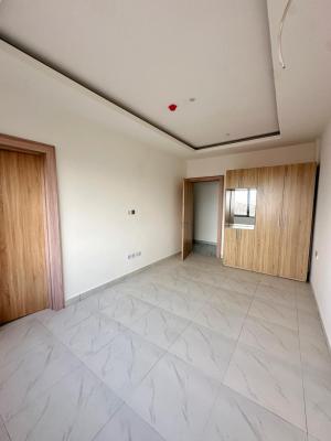 Spacious 3-bedroom Apartment, Lekki Phase 1, Lekki, Lagos, Flat / Apartment for Rent